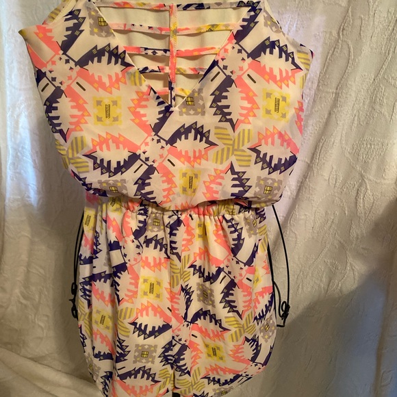 Colorful fun printed women’s jumper romper - Picture 5 of 7